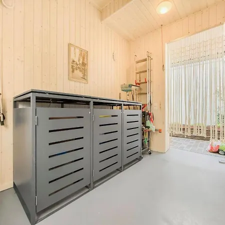 Haus Larus, Direkt Am Strom 로스토크